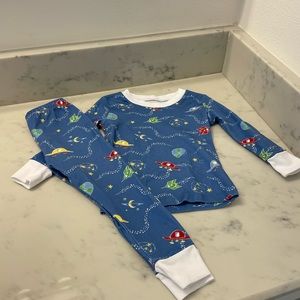 Kissy Kissy 18-24 mo pajamas - space design